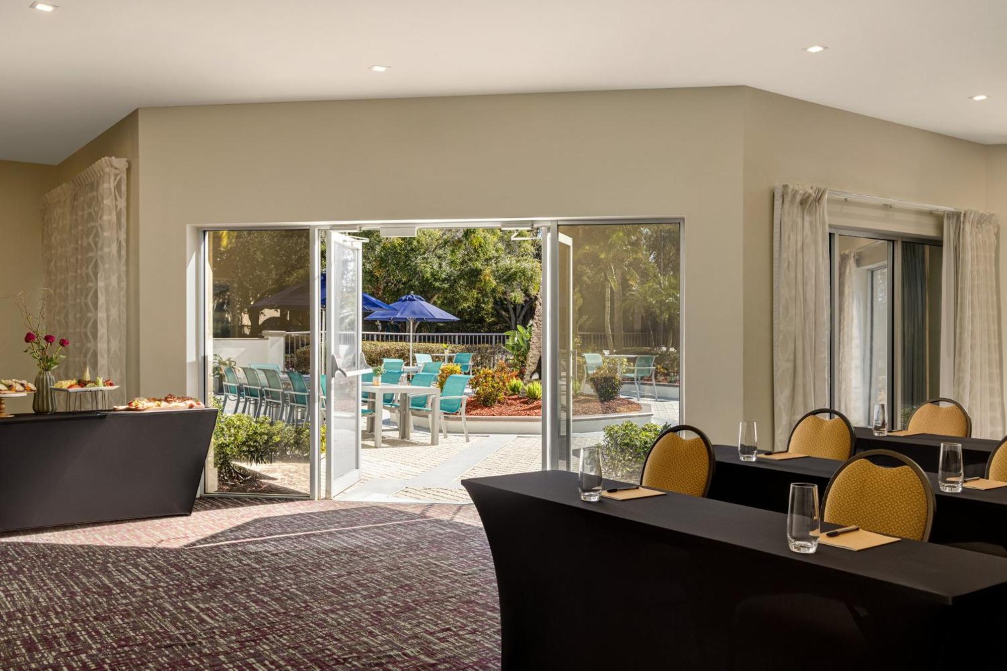Crowne Plaza Orlando - Lake Buena Vista By Ihg Εξωτερικό φωτογραφία
